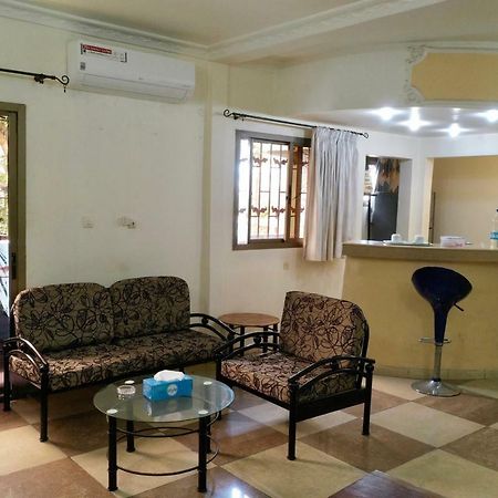 Petit Motel Beijing Abidjan Exterior foto